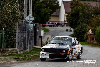 BMW 318is E30 Rally - 5