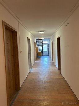 Ponuka prenájmu izby v spoločnej budove - 5