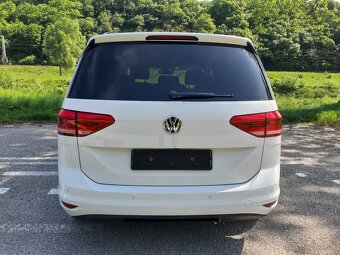 VOLKSWAGEN TOURAN 2,0 TDI - 5