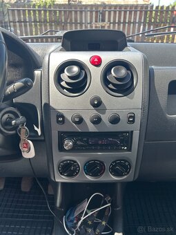 Citroen berlingo 1,4 benzín - 5