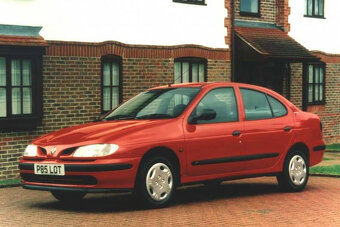 Renault Megane I 96-99 Predný nárazník - 5