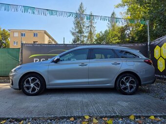 Hyundai i30 CW 1.6 CRDi Family DTC - 5