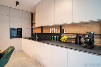 Na predaj štýlový 3-izbový mezonet v historickom centre Trna - 5