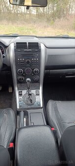 Suzuki Grand Vitara 4x4 2.0 Benzin - 5