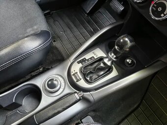 Mitsubishi Outlander 2,2 diesel, Automat., 7 Miestne. - 5