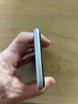 Predám veľmi zachovalý iphone 6. - 5