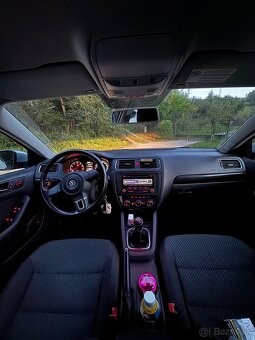 Predám Volkswagen Jetta 1.2 TSI 77kw - 5