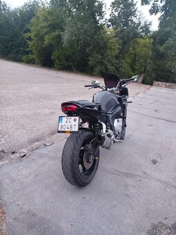 Yamaha fz1 - 5