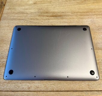 MacBook Air 13” (2020) – i3 / 8GB / 256GB SSD – Space Gray - 5