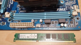 Predám základnú dosku Gigabyte GA-F2A55-DS3 - 5