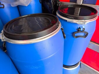 Predám potravinárske 80l plastové sudy - 5