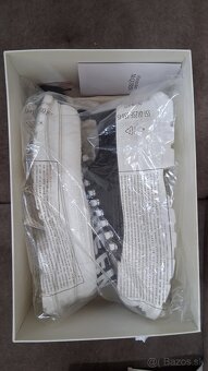 Alexander McQueen - 5