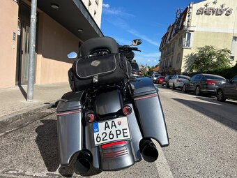 Harley Davidson Road Glide - 5