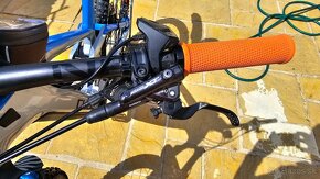 Elektrický plneodpružený horský bycikel - 5