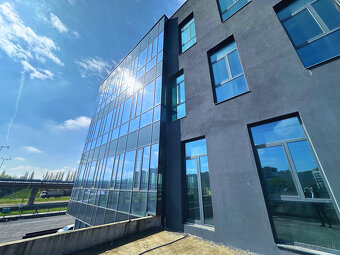 Predaj multifunkčnej budovy 8 903m² v časti Košice Juh s poz - 5