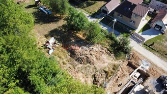 Predaj pozemku s projektom a stavebným povolením v obci Zvol - 5