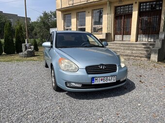 Predám HYUNDAI ACCENT SEDAN 71,3KW Manuál - 5