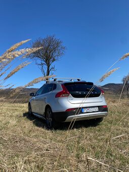 Volvo V40 Cross Country D2 Momentum Pro, Veľmi dobrý stav - 5