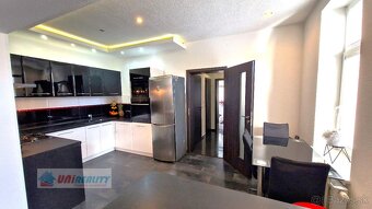 TOPOĽČANY – 2 – DOMY za cenu 1 / širšie centrum mesta / - 5