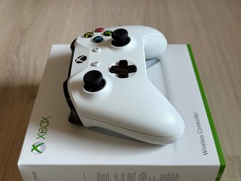 Predám originálny Xbox One S Wireless Controller - 5