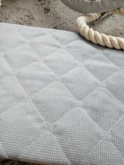 Drevená hojdačka svetlosivá NOVÁ - 5