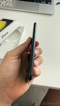 iPhone SE 2020, 64GB - 5