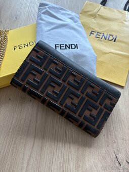Fendi kabelka-peňaženka - 5