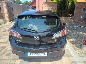 Mazda 3---1.6i-benzin--77Kw-105Ps-najazdené.-157300km - 5