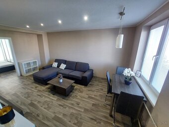 Predám 2 izb. byt s balkónom - 5