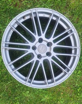Predám krásné elektrony 5x112 r19 cena za sadu - 5