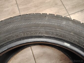Yokohama 215/55 R17 zimná - 5