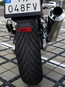 Honda Hornet CB 900 - 5