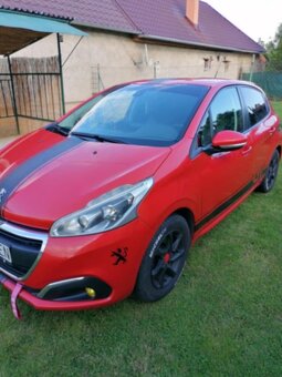 Peugeot 1.2 benzín,manuál - 5