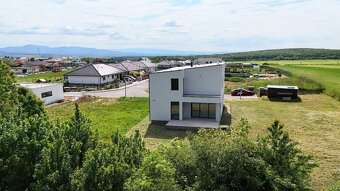 5-izb. rodinný dom s výhľadom na Inovec, Trenčianske Jastrab - 5