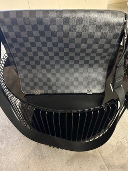 Louis Vuitton - 5
