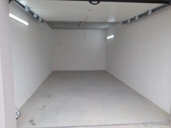 Prenajmem garáž v Malinove - 5