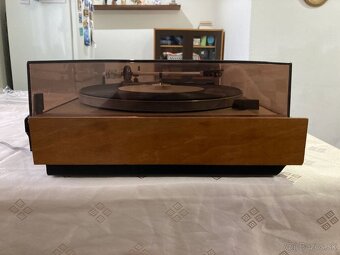 Gramofón Tesla NC440 - 5