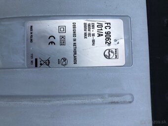 2000 W vreckový vysávač predám za 30 eur - kolisanie otáčok - 5