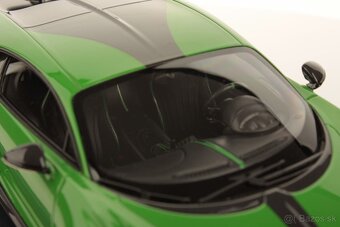 Bugatti Chiron Pur Sport | MR Collection 1/18 - 5