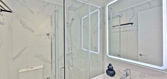 Stylový apartmán 2+kk s bočním výhledem na moře – Torrevieja - 5