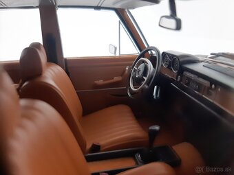 1:18 - Mercedes 280 SE / w111 (1968) - Norev - 1:18 - 5