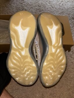 YEEZY SALT 380 - 5