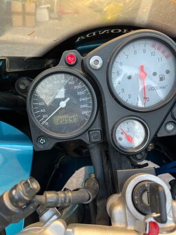 Honda VTR1000 - 5