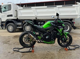 Kawasaki Z900 - 5