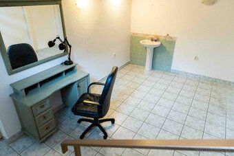 Na predaj lukratívny priestor v centre mesta Humenné - 5