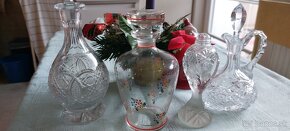 Porcelán mix a brús.sklo a knihy - 5