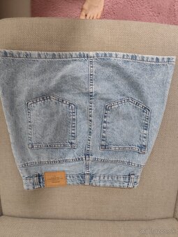 Klasická mini riflová sukňa - 5