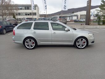 Skoda Octavia Combi RS 2.0 TDI DSG F1 - 5