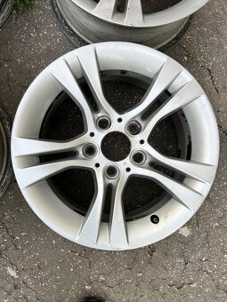 BMW E90/91/92/93 R16 style 268 - 5