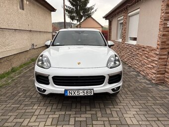 Porsche Cayenne - 5